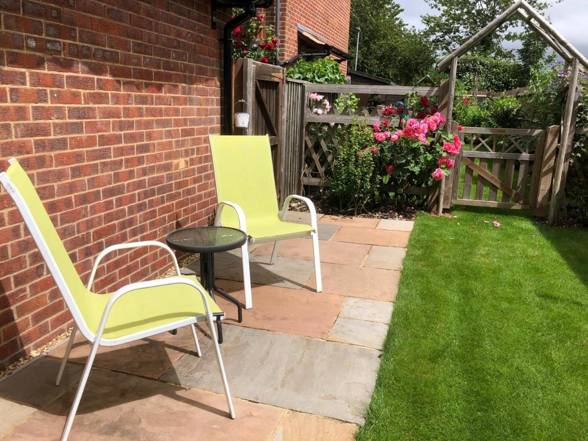 Вилла The Old Staddles Annex Ludgershall  Экстерьер фото