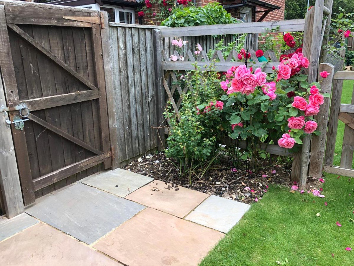 Вилла The Old Staddles Annex Ludgershall  Экстерьер фото